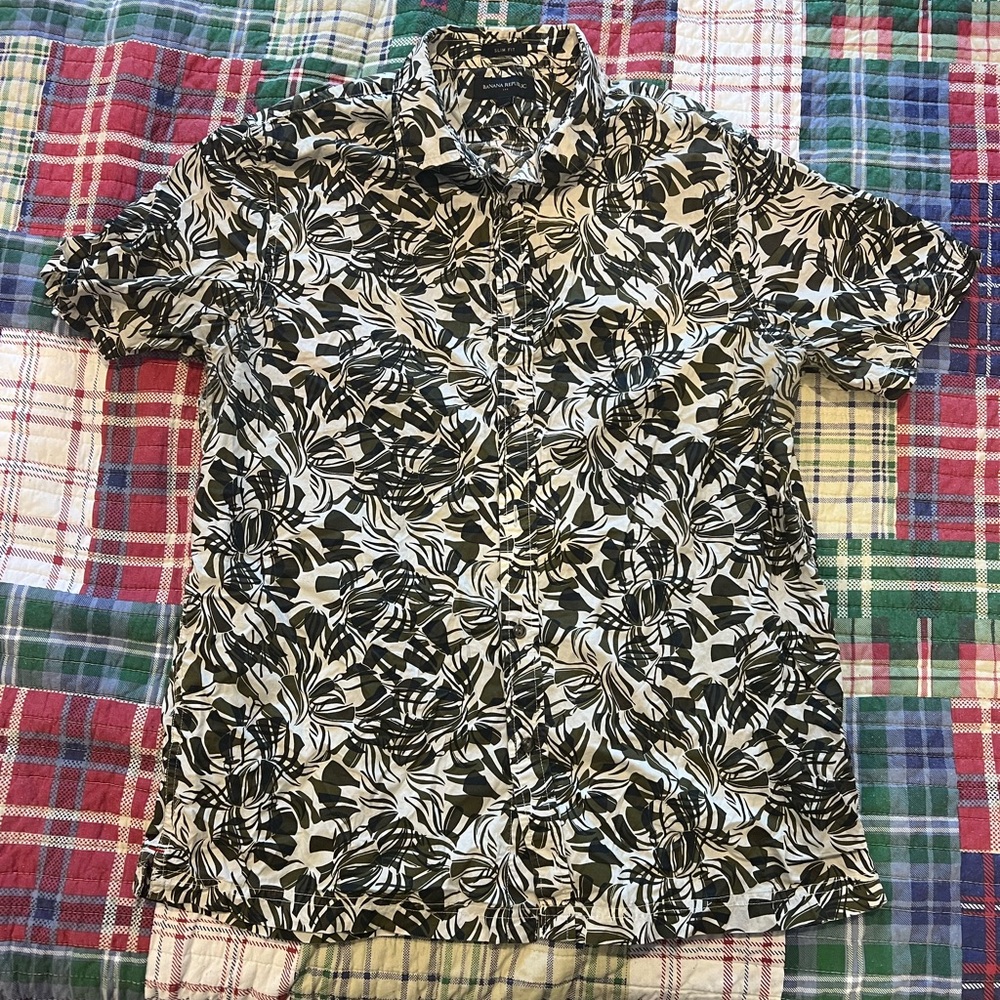 Banana Republic Men's Slim Fit Printed Short Sleeve Shirt - Size L